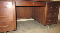 Midcentury Alma Desk Co. High Point, NC "Administrator" Desk and Jasper Seating
