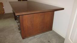 Midcentury Alma Desk Co. High Point, NC "Administrator" Desk and Jasper Seating