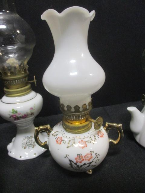 5 Miscellaneous Oil Lamps
