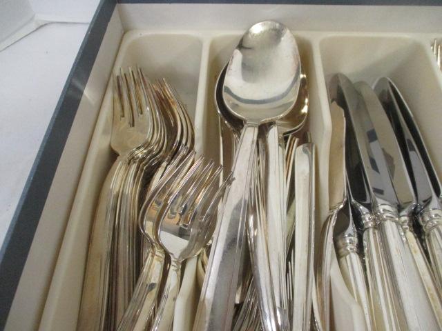 Oneida "Rendition" Silverplate Flatware in Divided Tray Box