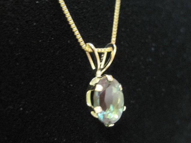 10k Gold 18" Chain with 14k Gold Labradorite Pendant