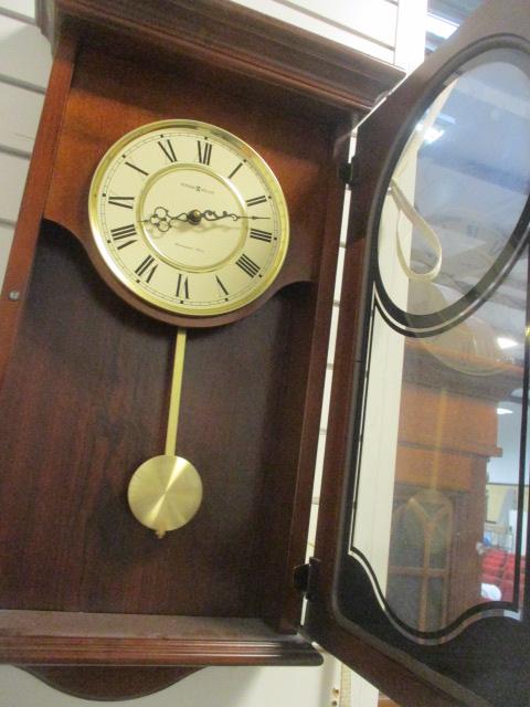 Howard Miller Westminster Chime Quartz Regulator Clock