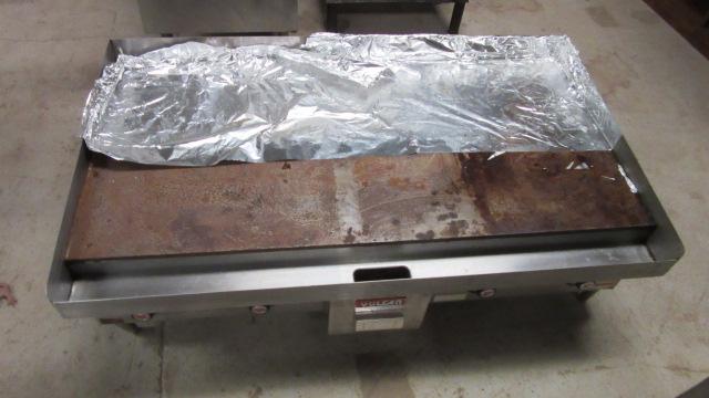 Vulcan Model HEG48D-1 Electric Professional Restaurant Flat Top Griddle
