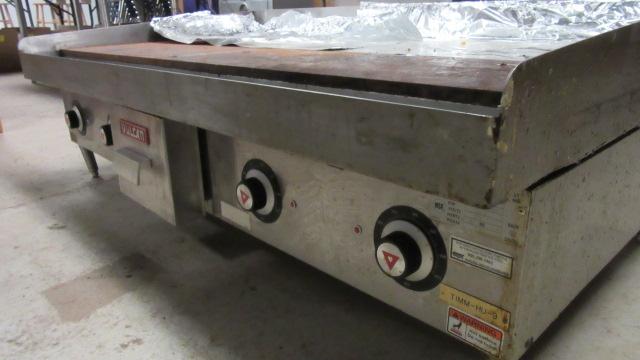 Vulcan Model HEG48D-1 Electric Professional Restaurant Flat Top Griddle