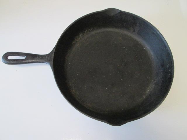 10 1/2"Cast Iron Skillet