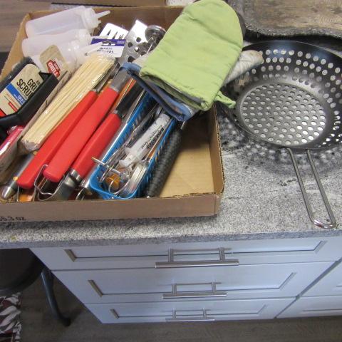 BBQ Accessories-Oven Mitts, Thermometers, Grill Utensils, Scrubber,