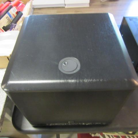 Boston XB4 Subwoofer