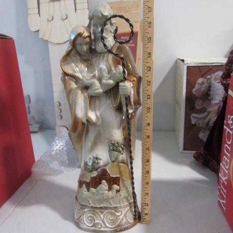 Kirkland's Potter's Garden Holy Family Figurine in Original Box