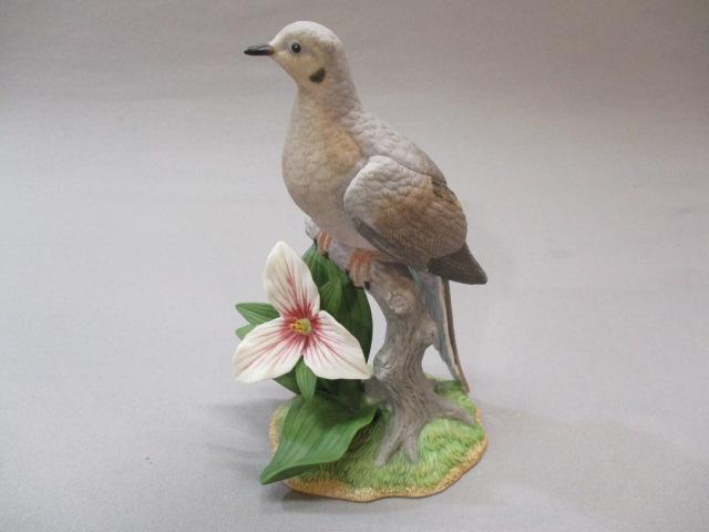 1999 Lenox "Morning Dove" Fine Porcelain Bird Figurine 5 1/2"