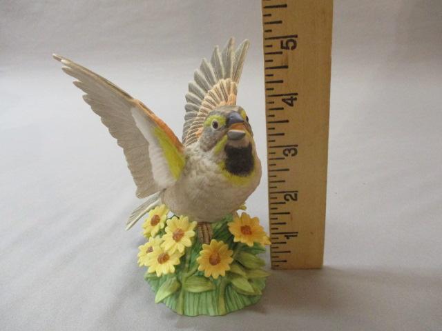 2001 Lenox "Dickcissel" Fine Porcelain Bird Figurine 5"