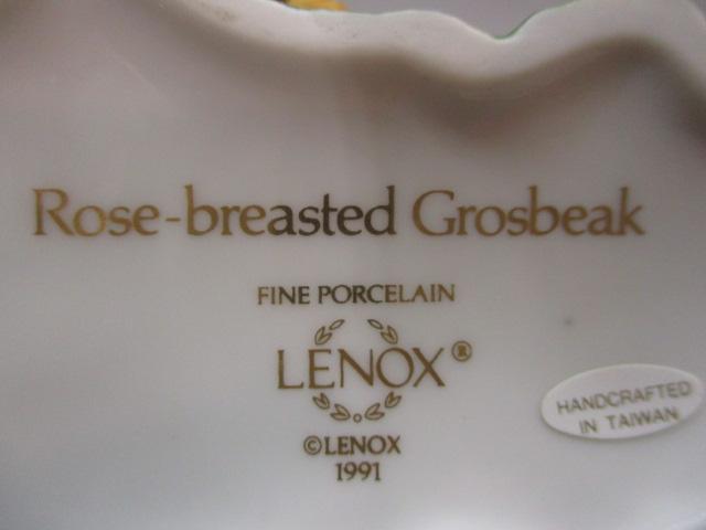 1991 Lenox "Rose-breasted Grosbeak Fine Porcelain Bird Figurine 3 1/2"