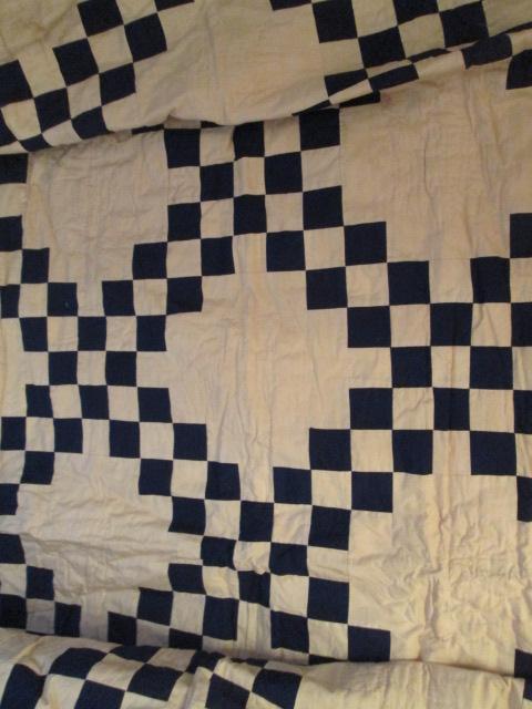 American Pacific Ent. Machine Made Blue/Beige Checker Board Quilt