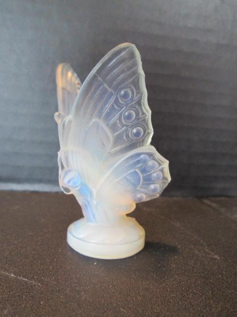 Vintage Sabino Opalescent Crystal Art Glass Butterflies