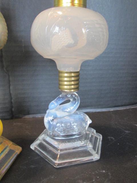 Three 1989 Heartlights Small Swan Post Oil Lamps