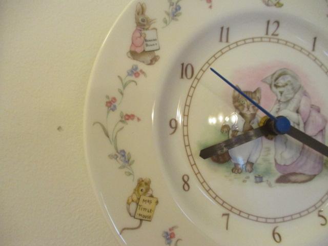 Royal Albert 1986 World of Beatrix Potter Bone China Quartz Wall Clock