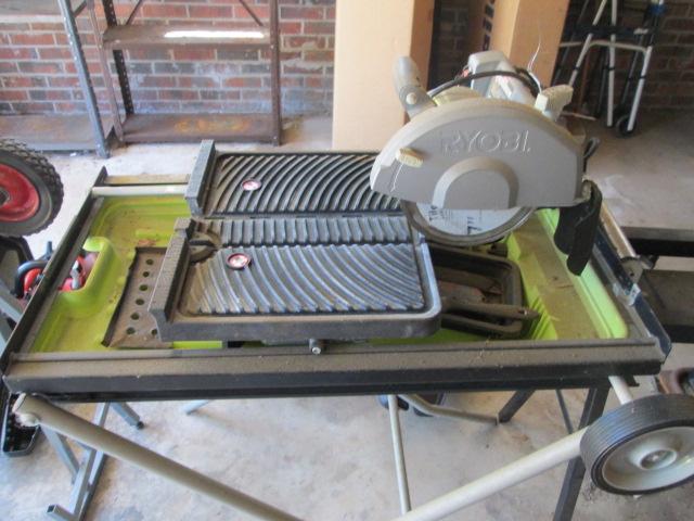 Ryobi 7" Wet Saw with Folding Rolling Stand