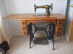 Antique Singer Treadle Sewing Machine in Tiger Oak Cabinet