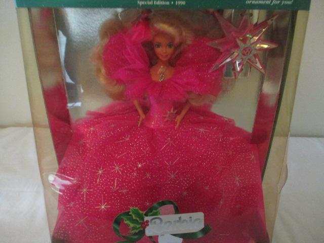 1990 Happy Holidays Barbie Doll