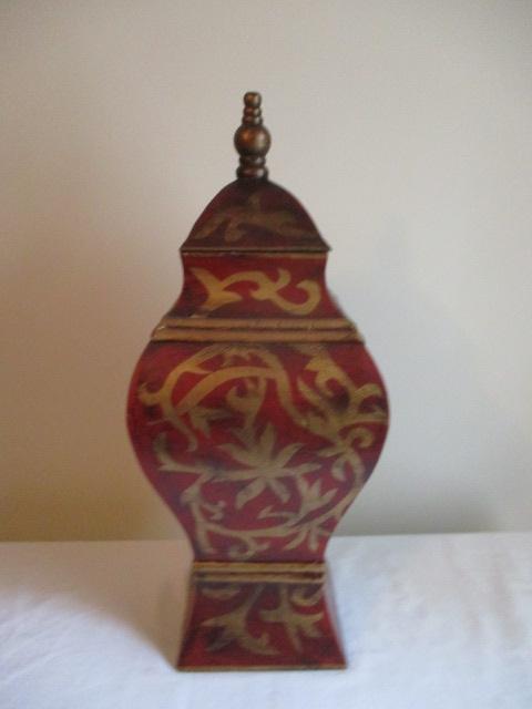 Red and Gold Lightweight Urn