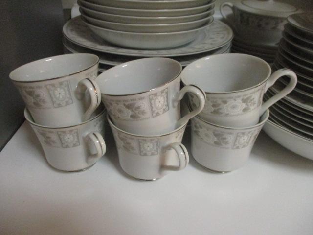 52 Pieces of Interlude Fine China