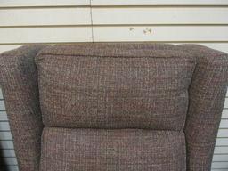 King Hickory Manual Recliner w/tweed upholstery