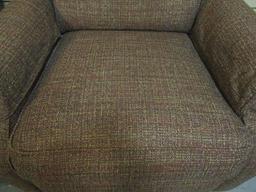 King Hickory Manual Recliner w/tweed upholstery