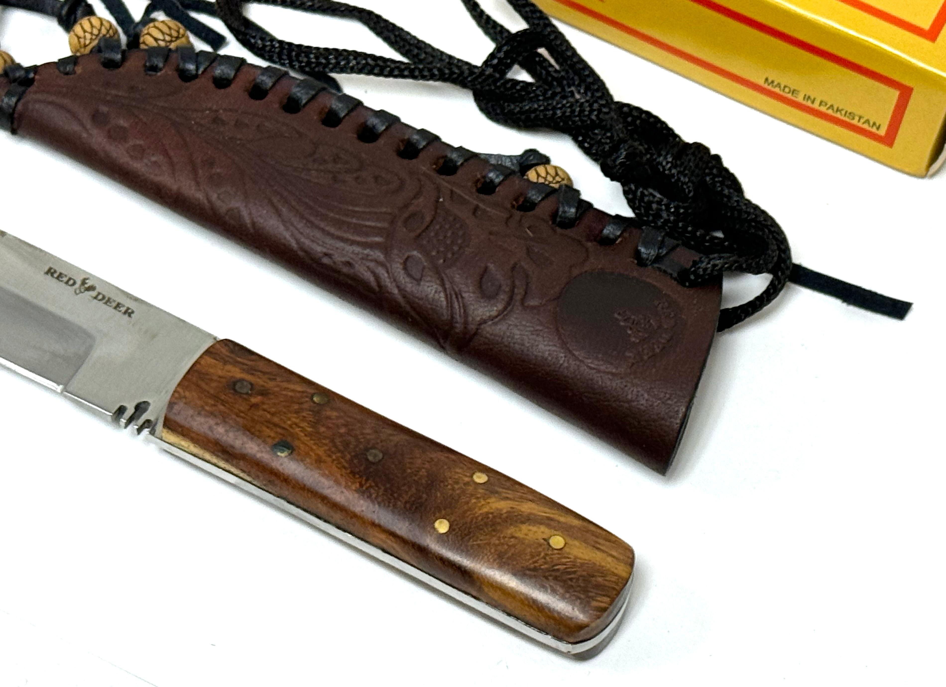 NIB Red Deer PNS-002-M Hunting Knife with Leather Sheathe 