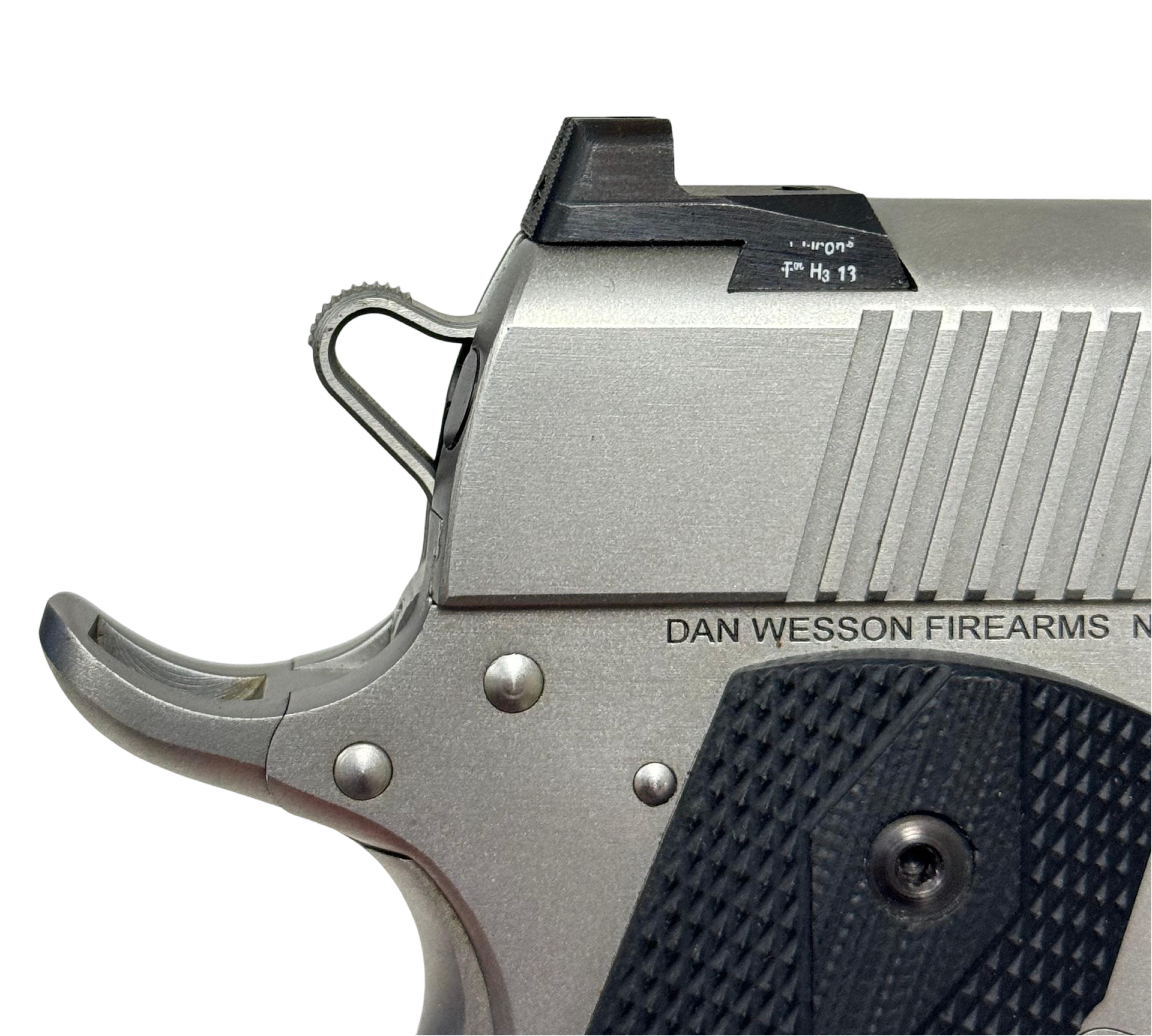 NIB Rare CZ / Dan Wesson Valor 1911 Stainless Steel .45 ACP Semi-Automatic Pistol with (3) Magazines