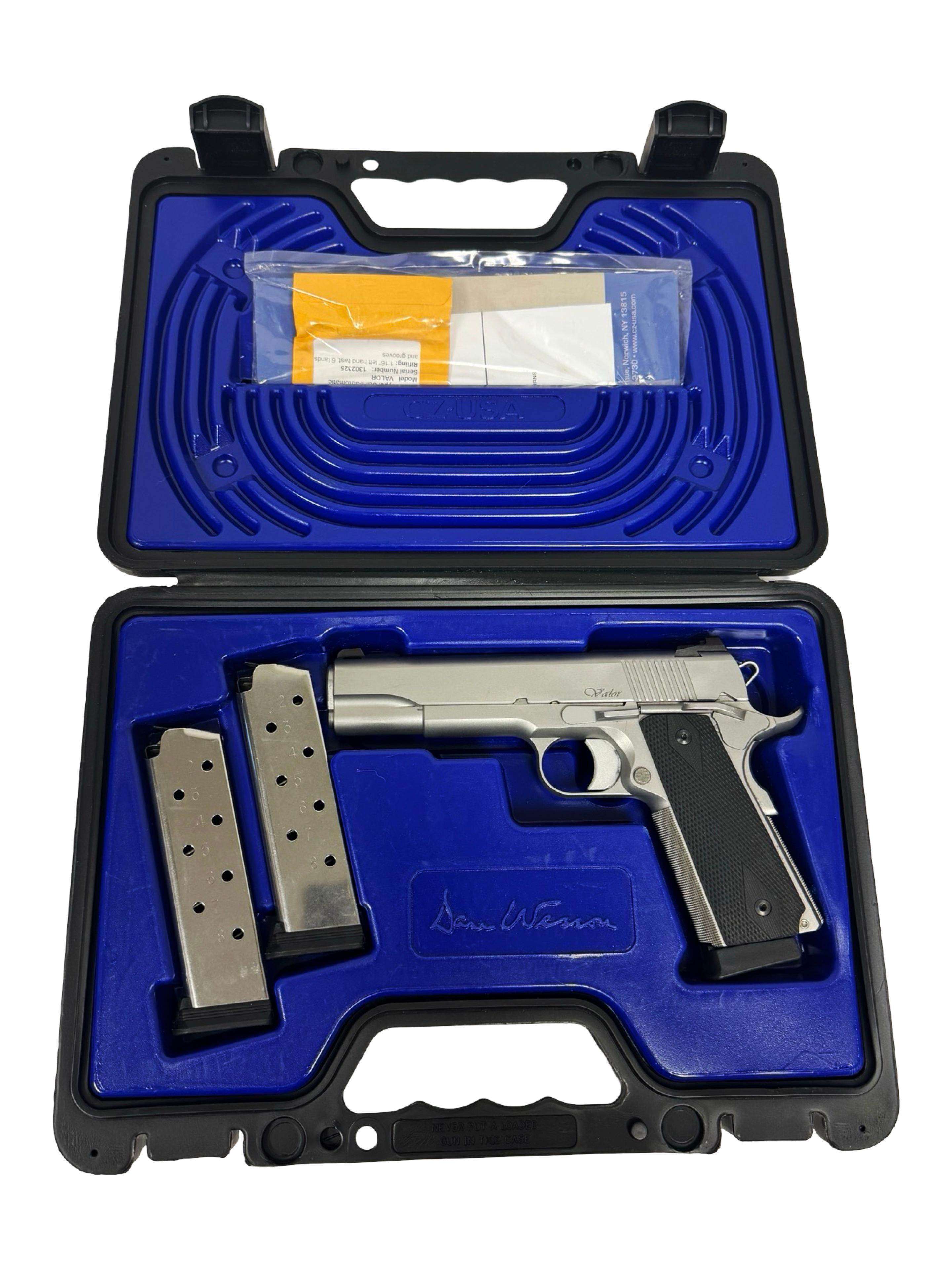 NIB Rare CZ / Dan Wesson Valor 1911 Stainless Steel .45 ACP Semi-Automatic Pistol with (3) Magazines