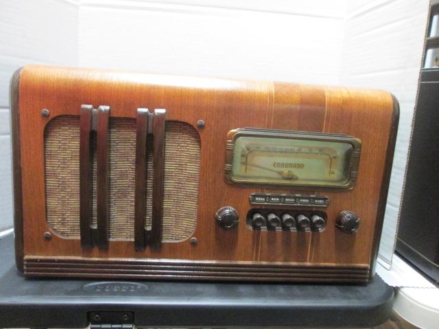 Vintage 1939 Coronado 813A Tube Table Top Radio