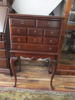 Hickory Chair Colonial James River Plantations Collection Mahogany Silver Chest