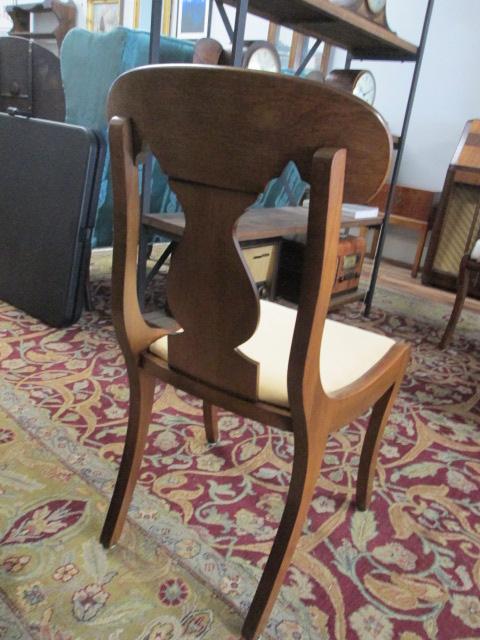 1950's Henkel-Harris Duncan Phyfe Design Dining Chairs