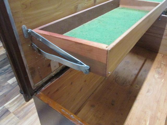 Vintage Lane Mahogany Cedar Lined Chest with Interior Tray