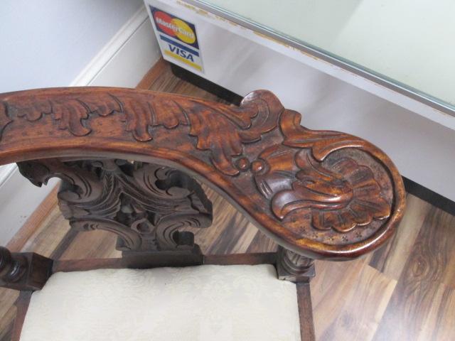 Vintage Victorian Hand Carved Mahogany Figure Head Corner Chair