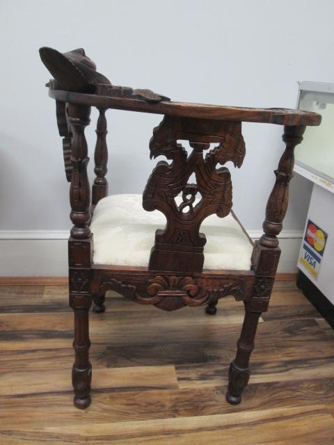 Vintage Victorian Hand Carved Mahogany Figure Head Corner Chair