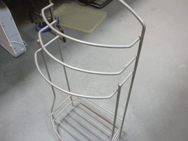 Freestanding Metal Bathroom Towel Rack/Stand
