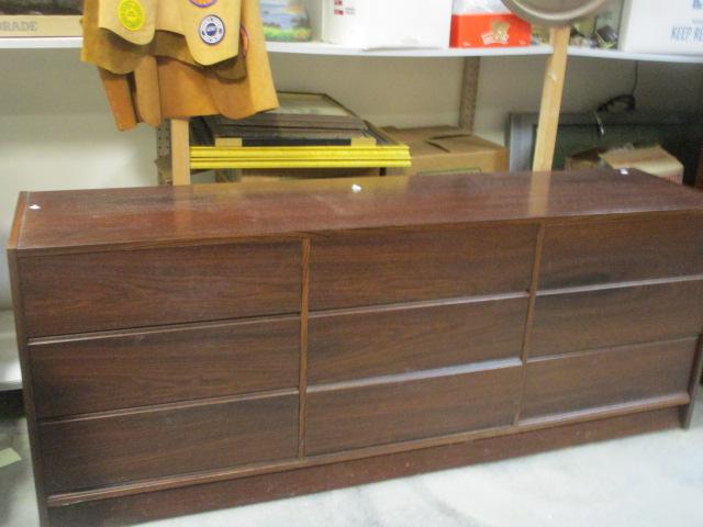 Danish Modern Style Cherry Stained Wood 9 Drawer Chest/Dresser