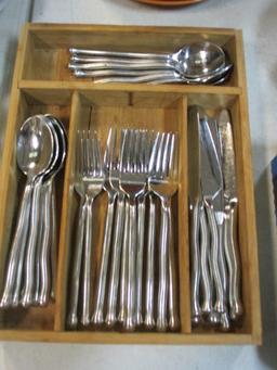 32 Pieces of Heavy Stainless Flatware in Wooden Flatware Organizer