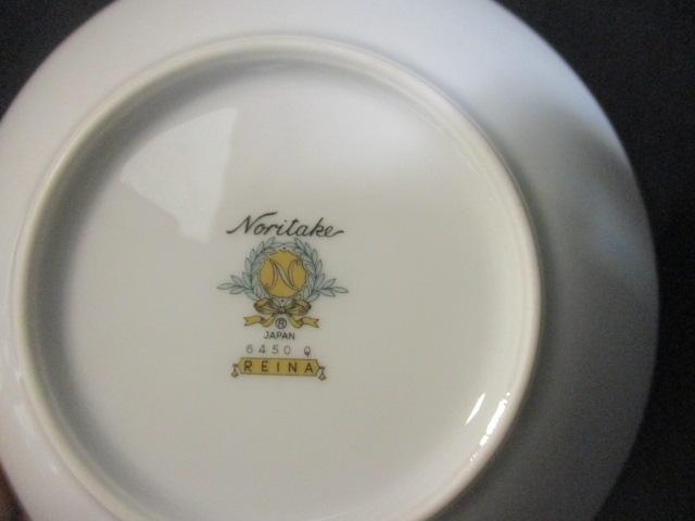 91 Pieces of Noritake "Reina" China