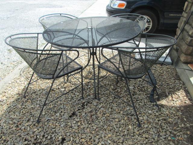 Black Metal Mesh Patio Set