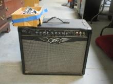 Peavey Valve King VK112 Classic Voiced Speaker Amp with Remote Switch,