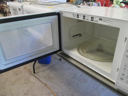 GE White Microwave