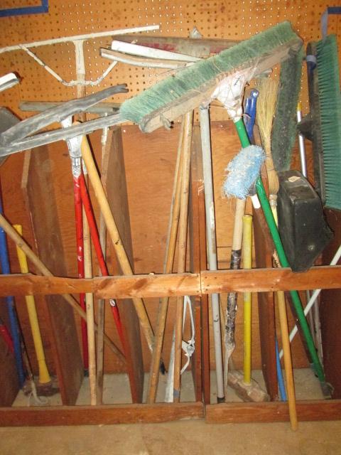 Floor Bins Contents