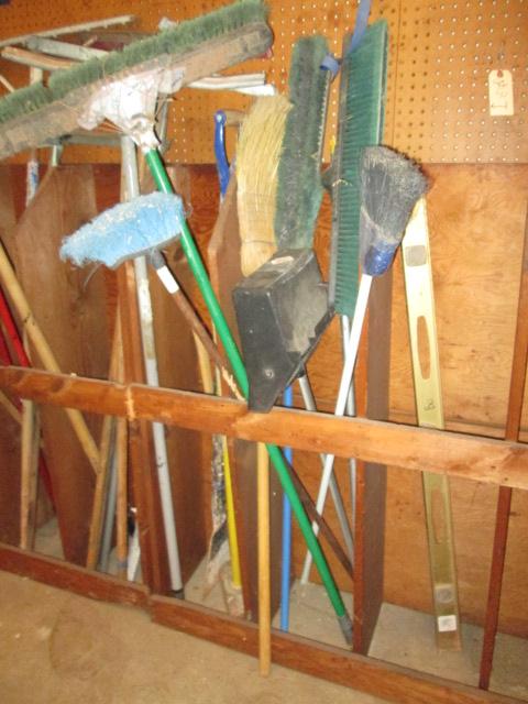 Floor Bins Contents