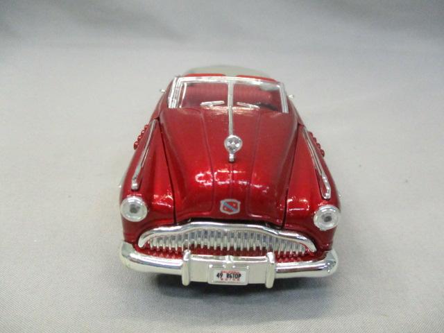 1949 Buick Roadmaster Convertible & 1936 Chrysler Airflow Signature Models