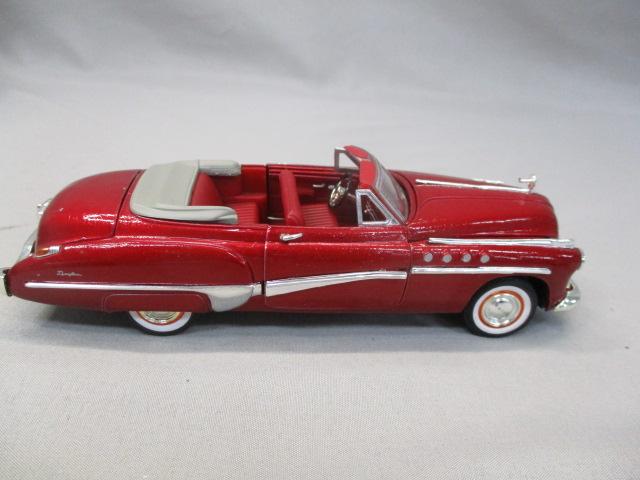 1949 Buick Roadmaster Convertible & 1936 Chrysler Airflow Signature Models