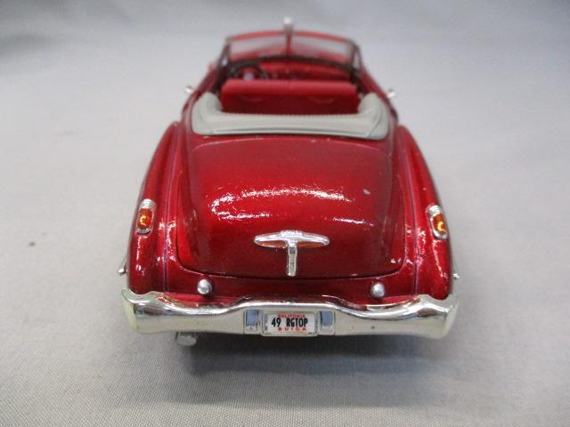 1949 Buick Roadmaster Convertible & 1936 Chrysler Airflow Signature Models