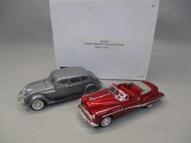 1949 Buick Roadmaster Convertible & 1936 Chrysler Airflow Signature Models