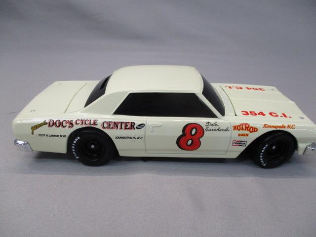 1999 Limited Edition Nascar Action Racing Collections Dale Earnhardt