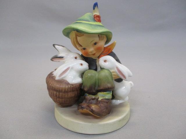 Goebel Hummel Figurine "Playmates"  4"